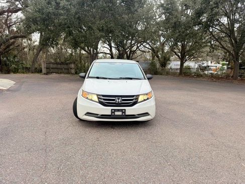 Used 2014 Honda Odyssey LX image 2