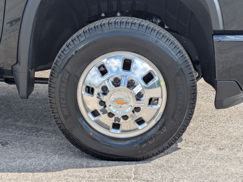 New 2026 Chevrolet Silverado 3500 High Country w/ Technology Package AWD/4WD image 16