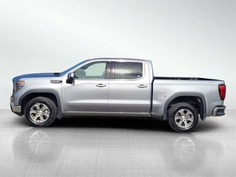 Used 2025 GMC Sierra 1500 SLT image 7