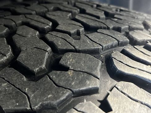 Used 2014 Ford F150 Raptor w/ Equipment Group 801A Luxury image 36