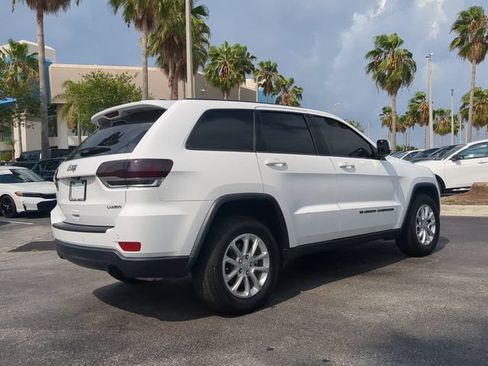 Used 2022 Jeep Grand Cherokee Laredo E RWD image 5