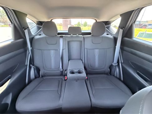 Used 2025 Hyundai Tucson SEL FWD image 17