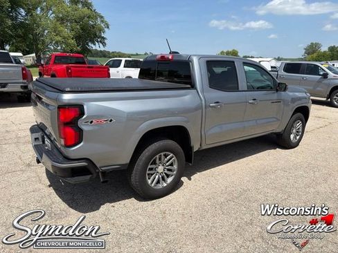 Used 2025 Chevrolet Colorado LT w/ LT Convenience Package AWD/4WD image 4