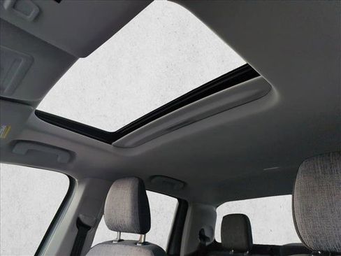 Used 2023 Ford Maverick XLT image 16