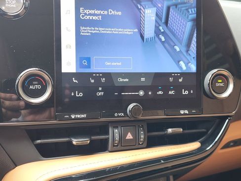 Used 2025 Lexus NX 250 FWD w/ Accessory Package (Z1) image 18