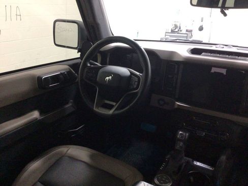 Used 2023 Ford Bronco Wildtrak AWD/4WD image 16