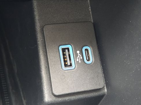 Used 2024 Ford Edge Titanium w/ Titanium Elite Package image 20