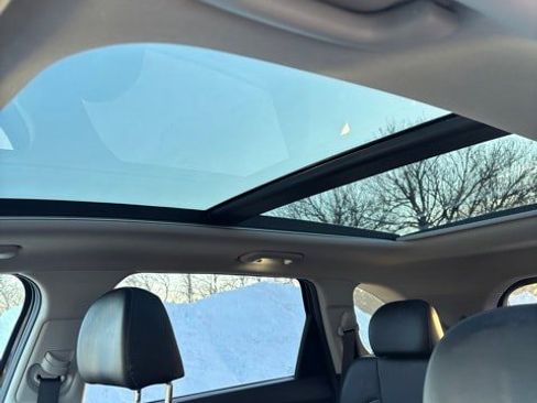 Certified 2023 Kia Sorento SX image 16