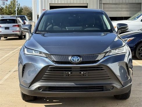 Used 2024 Toyota Venza LE image 7