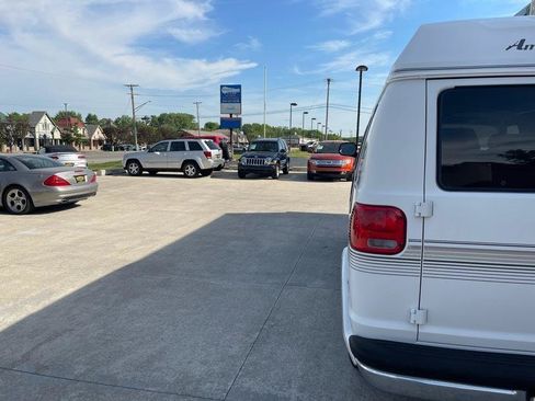 Used 2000 Dodge B1500 RWD image 24