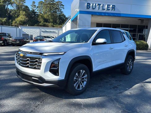 New 2026 Chevrolet Equinox LT w/ Convenience Package II image 2