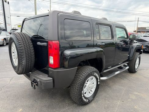 Used 2008 HUMMER H3 Luxury AWD/4WD image 3