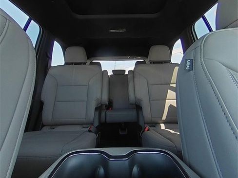 New 2025 GMC Acadia Elevation w/ Elevation Premium Package image 29