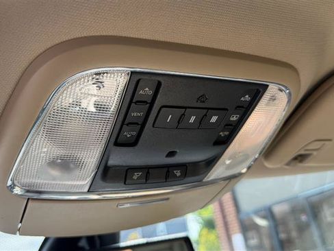 Used 2011 Jeep Grand Cherokee 4WD Limited w/ Trailer Tow Group IV image 36