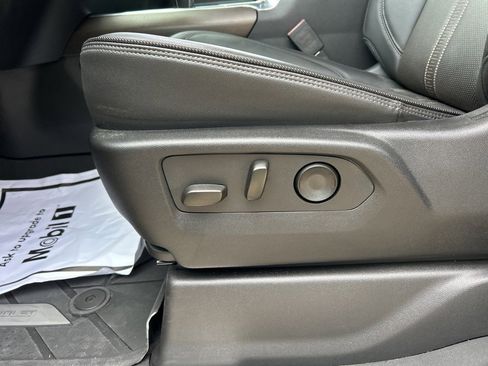 Used 2025 Chevrolet Silverado 1500 High Country w/ High Country Premium Package image 15