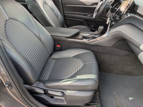 Used 2024 Toyota Camry SE image 20