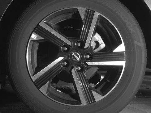 Used 2025 Nissan Sentra SV FWD image 14