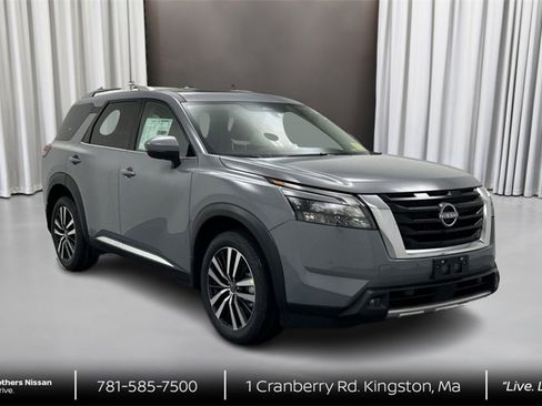 New 2025 Nissan Pathfinder Platinum w/ Cargo Package image 3