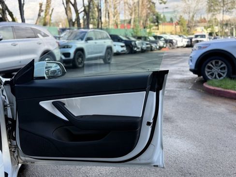 Used 2021 Tesla Model 3 Long Range image 17