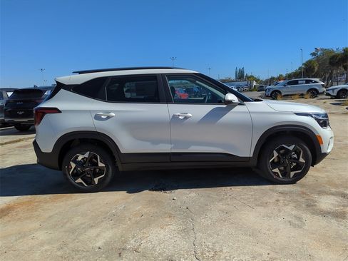 New 2026 Kia Carnival LXS image 9