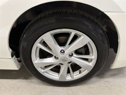 Used 2014 Nissan Altima 2.5 SV image 14