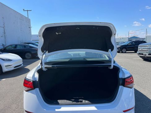 Used 2025 Nissan Sentra SV image 30