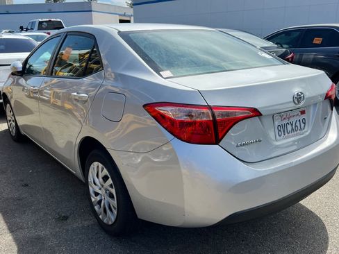 Used 2017 Toyota Corolla LE FWD image 6