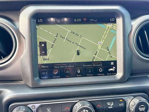 Used 2021 Jeep Wrangler Sport S image 14