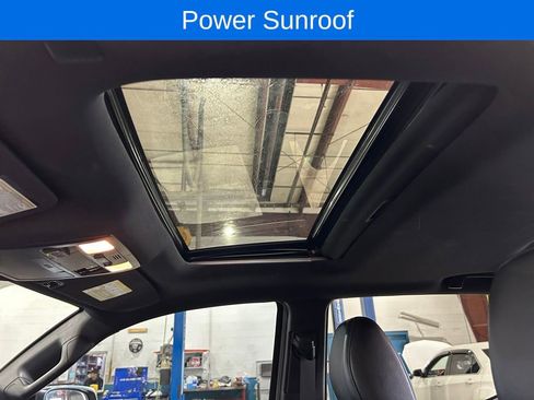 Used 2020 Toyota Tacoma SR5 AWD/4WD image 5