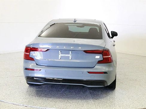 Used 2023 Volvo S60 T8 Plus image 6