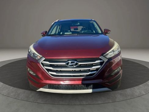 Used 2017 Hyundai Tucson Sport image 2