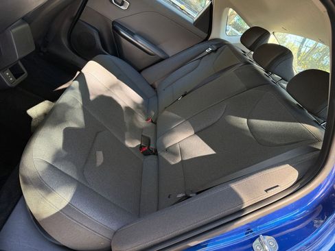 Used 2025 Kia K4 LXS image 31