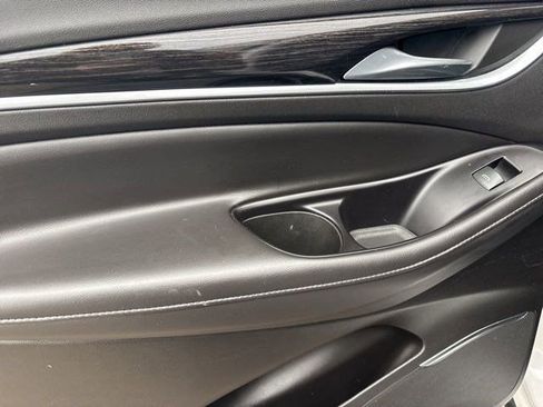 Used 2020 Buick Enclave Avenir w/ Avenir Technology Package image 33