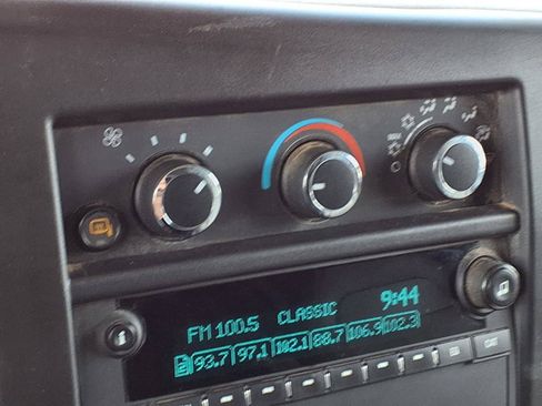 Used 2023 Chevrolet Express 2500 Extended w/ Driver Convenience Package RWD image 23