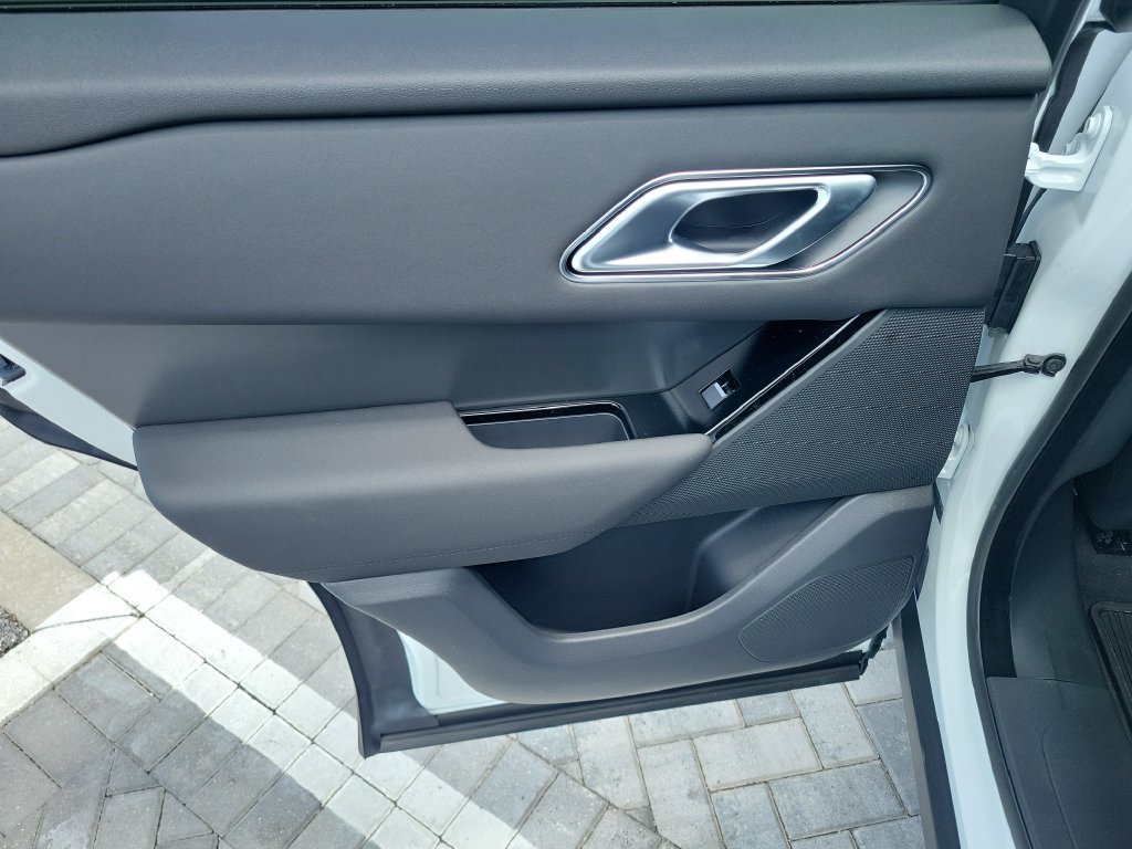 New 2026 Land Rover Range Rover Velar S AWD/4WD image 22