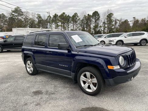 Used 2013 Jeep Patriot Latitude image 1