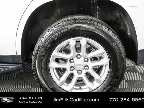 Used 2025 Chevrolet Tahoe LT RWD image 39