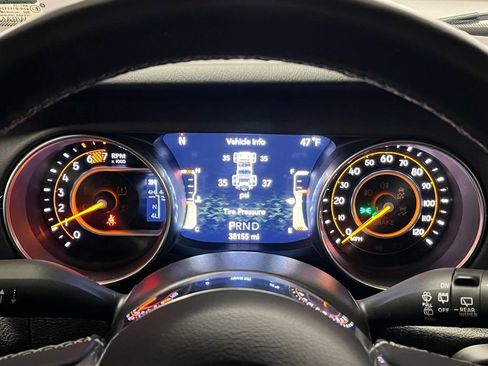 Used 2020 Jeep Wrangler Unlimited Sahara image 22