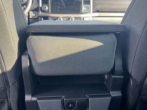 Used 2024 Ford F150 XLT image 11