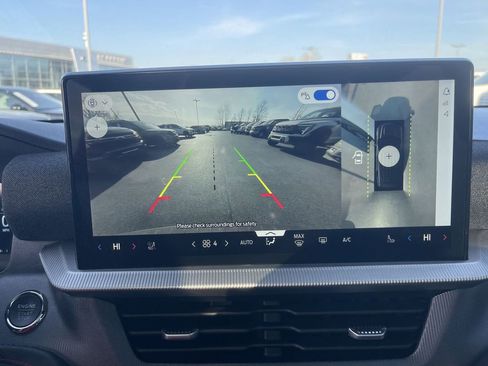 Used 2025 Ford Explorer ST image 23