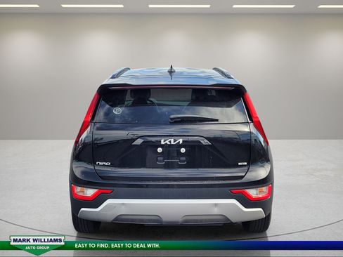 Used 2025 Kia Niro LX FWD image 5