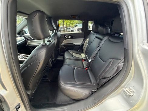 Used 2024 Jeep Compass Limited AWD/4WD image 18