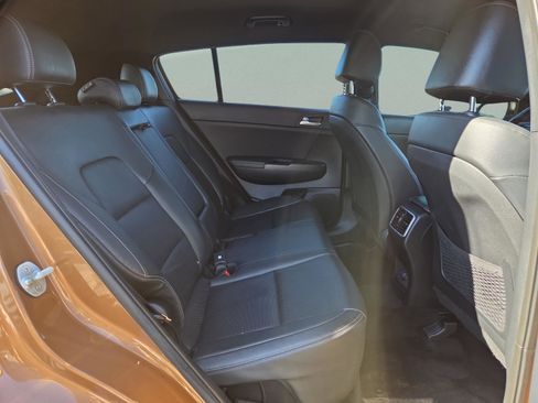 Used 2021 Kia Sportage S image 32