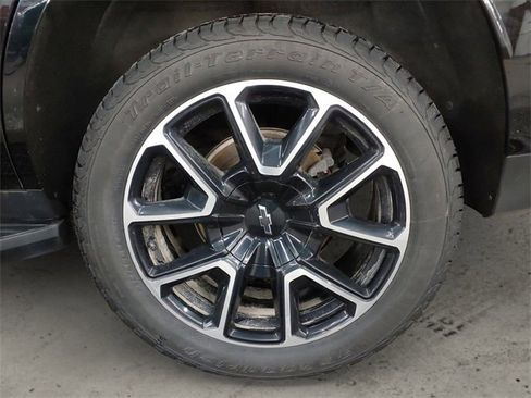 Used 2021 Chevrolet Tahoe RST image 14