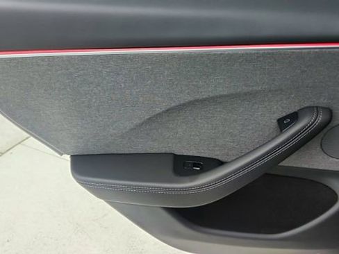 Used 2025 Tesla Model 3 Long Range image 30