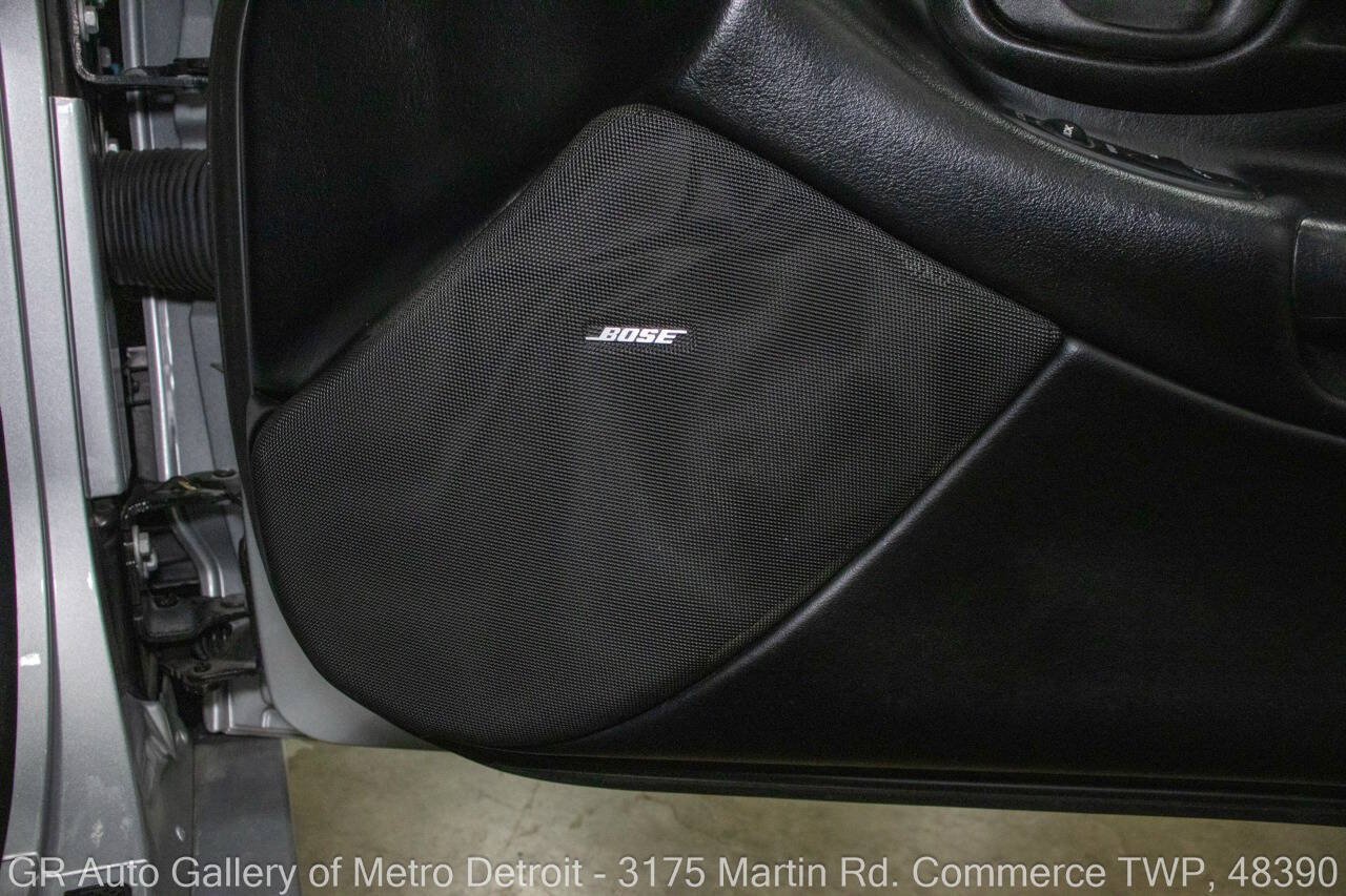 Used 2002 Chevrolet Corvette Convertible w/ Preferred Equipment Group2 RWD image 37