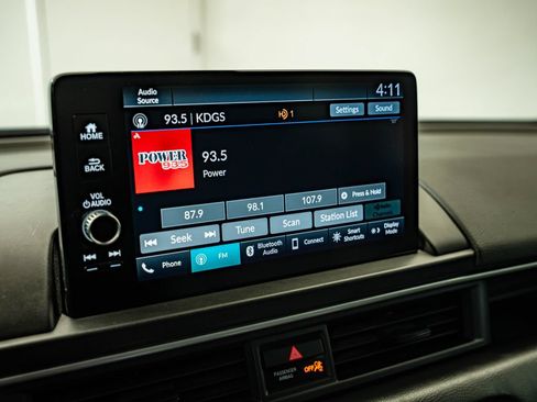 Used 2025 Honda Pilot EX-L image 23
