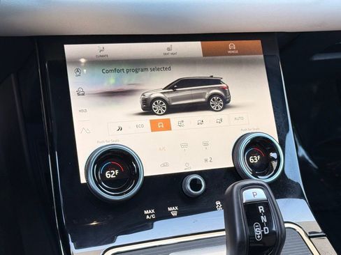 Used 2022 Land Rover Range Rover Evoque R-Dynamic SE image 17