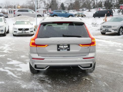 Certified 2025 Volvo XC60 B5 Core image 6