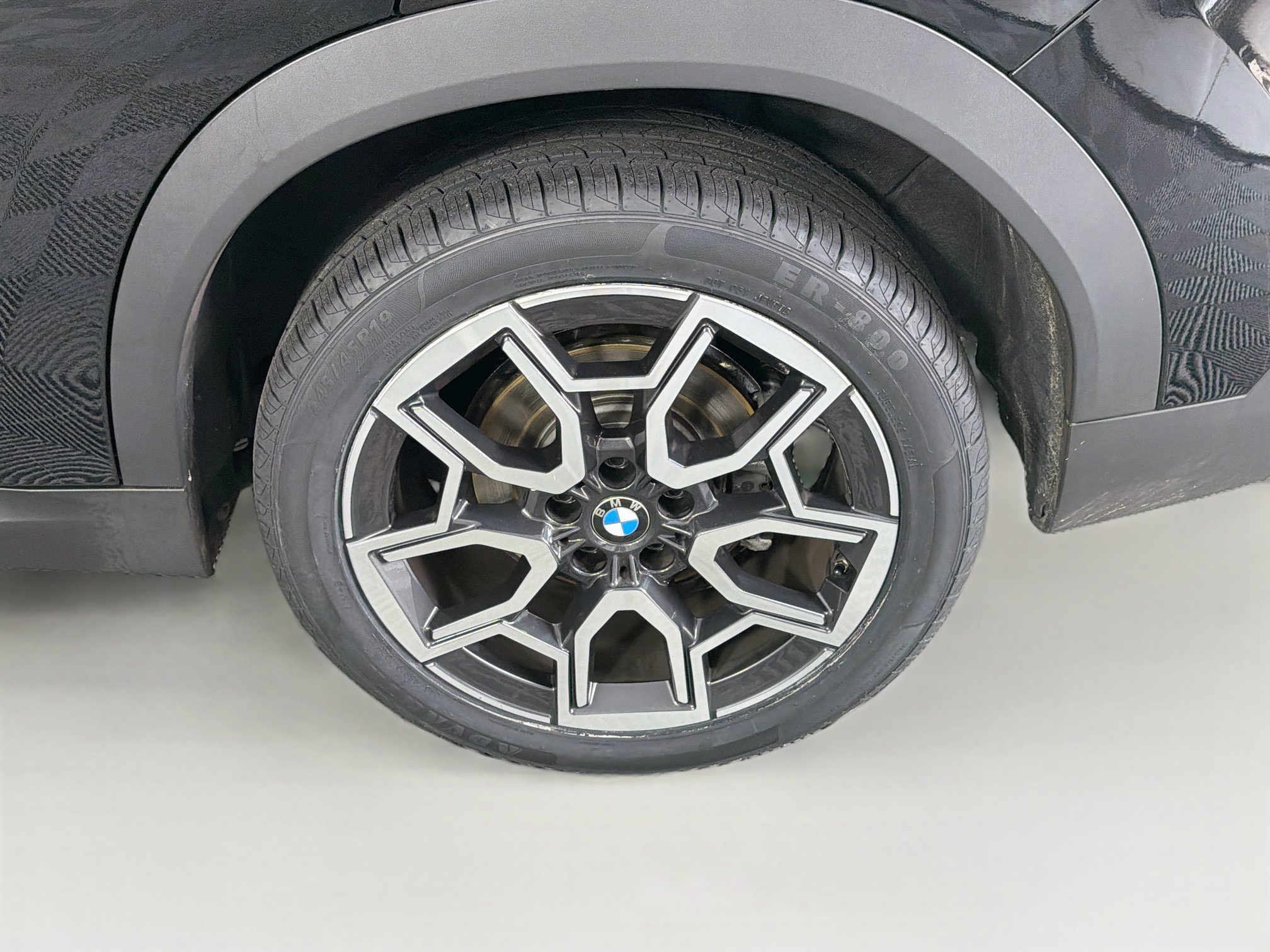 Used 2026 BMW X2 xDrive28i AWD/4WD image 11